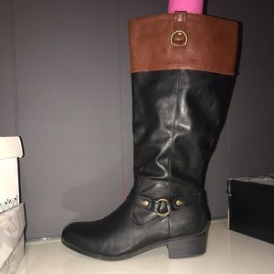 Size 9. Rampage Boots.